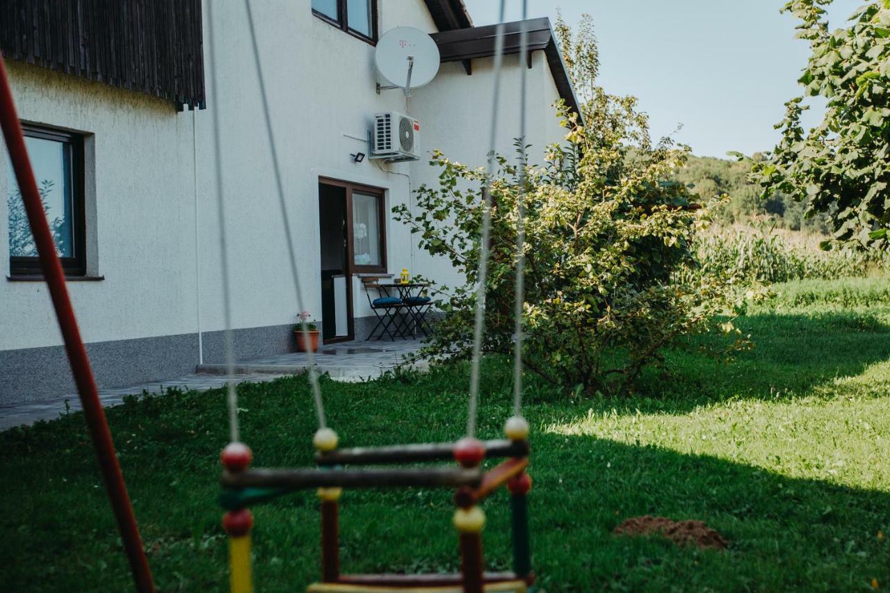 Apartman Vejama Josipdol Extérieur photo