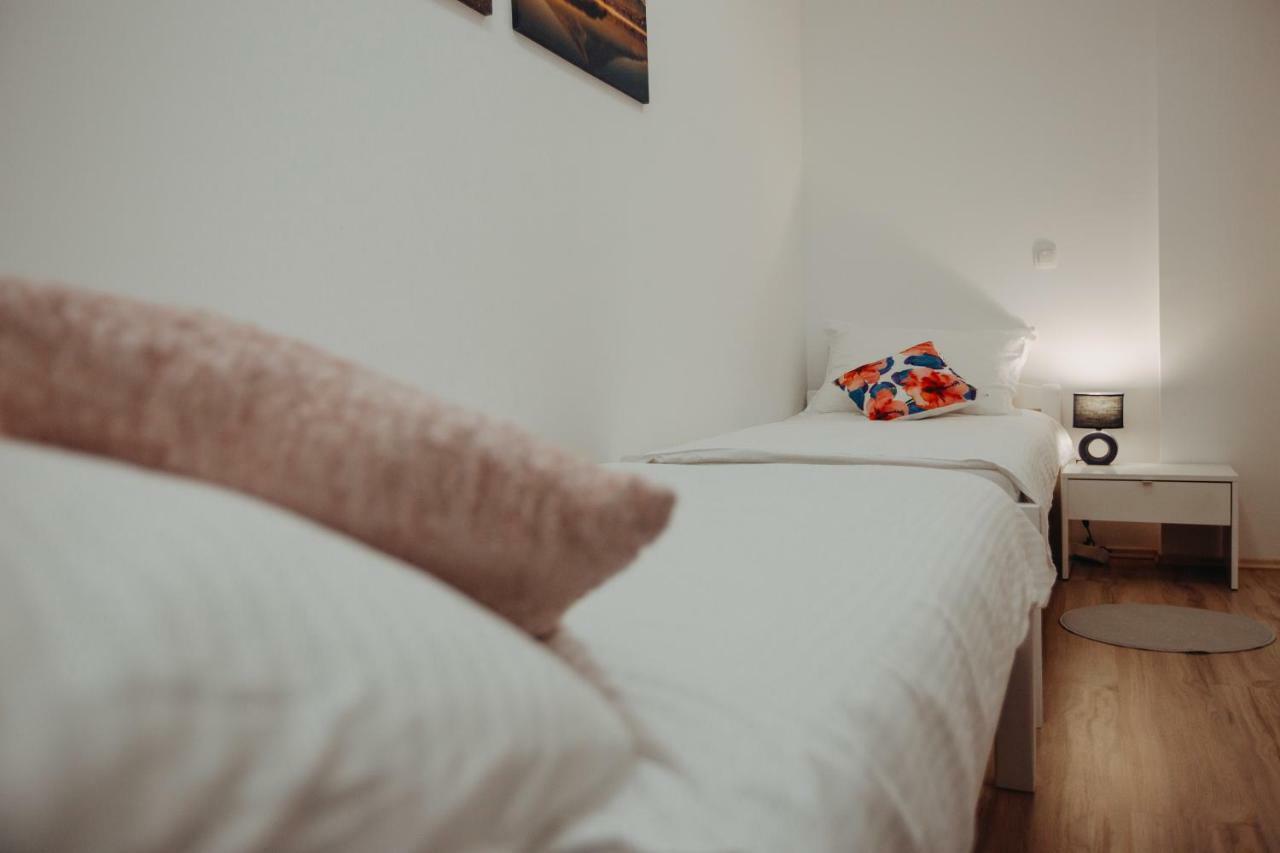 Apartman Vejama Josipdol Extérieur photo