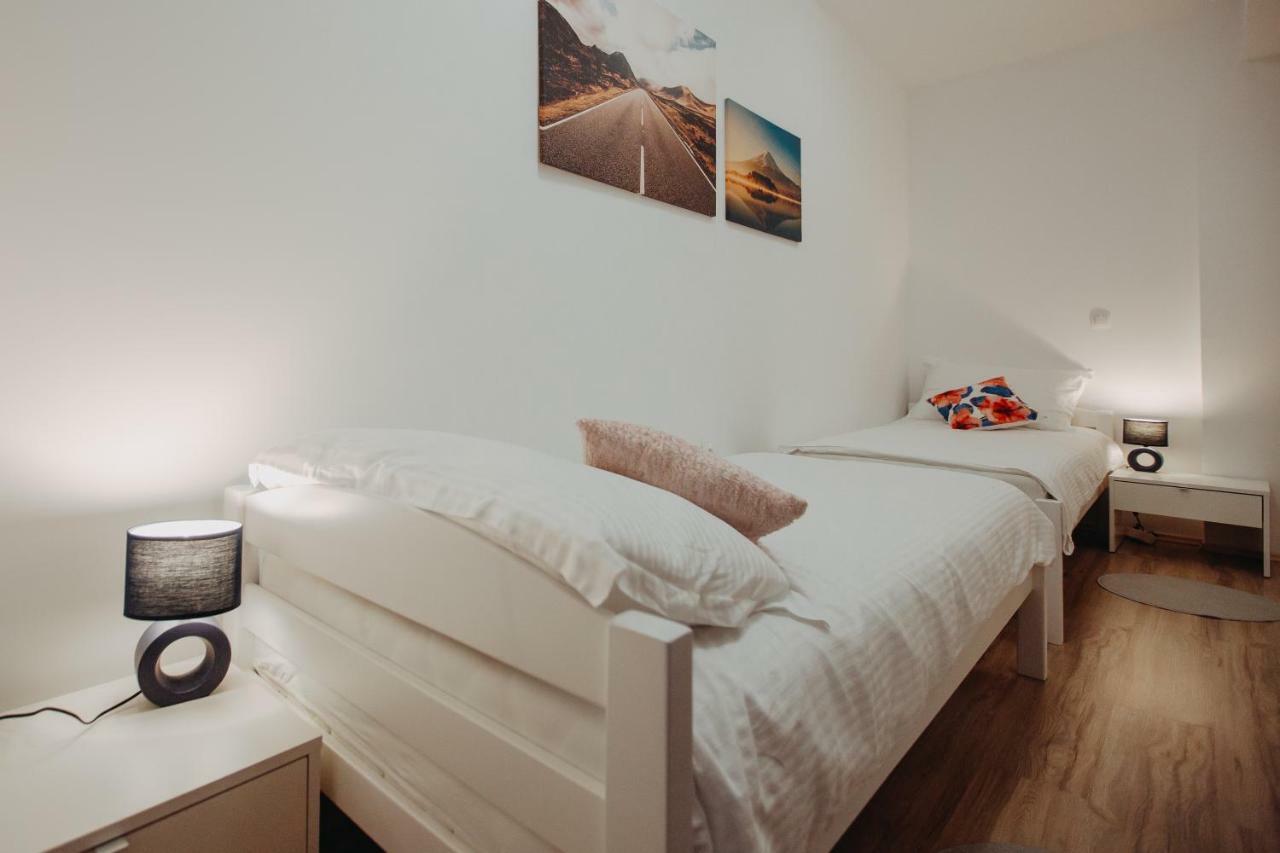 Apartman Vejama Josipdol Extérieur photo