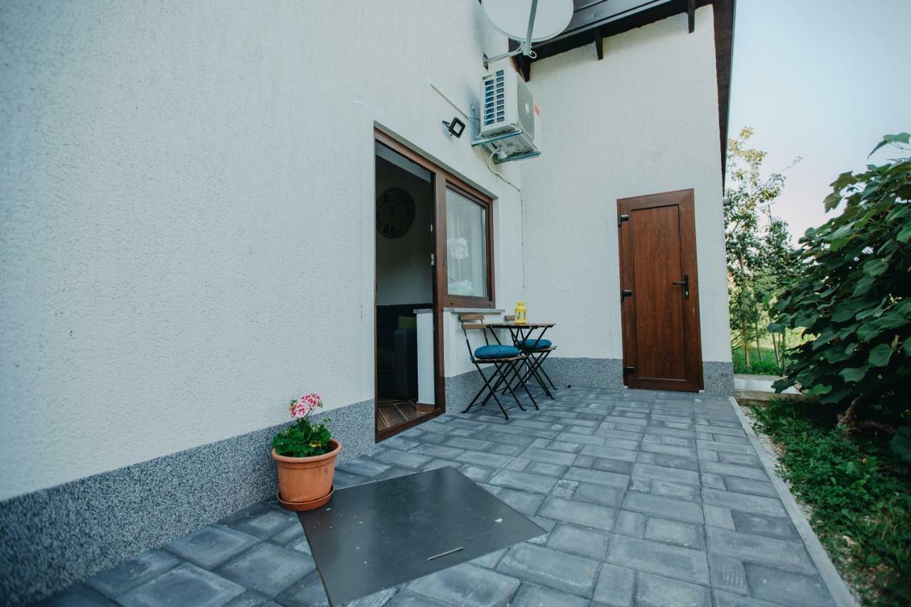 Apartman Vejama Josipdol Extérieur photo